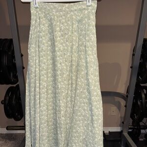 SHEIN S Floral Green Pleated Skirt